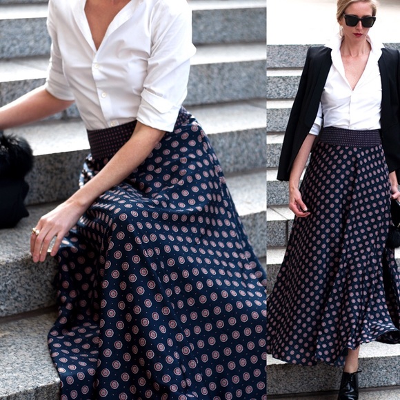 Banana Republic Dresses & Skirts - Banana Republic NWT Foulard Maxi Skirt